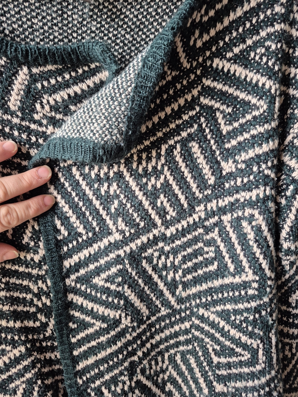 ICHI Open-Front Teal & Cream Geometric Cardigan - Picture 5 of 8